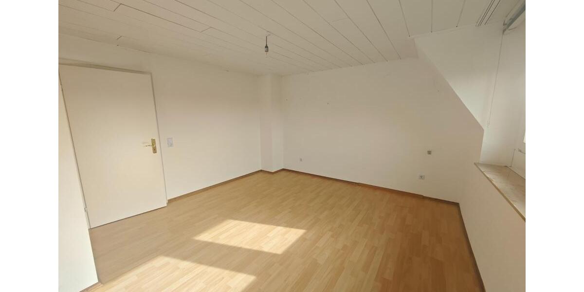 Einfamilienhaus Gangelt - 5 Zimmer, 150 m&sup2;, 1.185&euro; | Angebot:25449519
