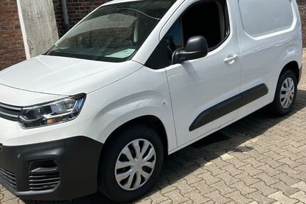 Citroen Berlingo 159.800 km 8.999 &euro; Köln 51069