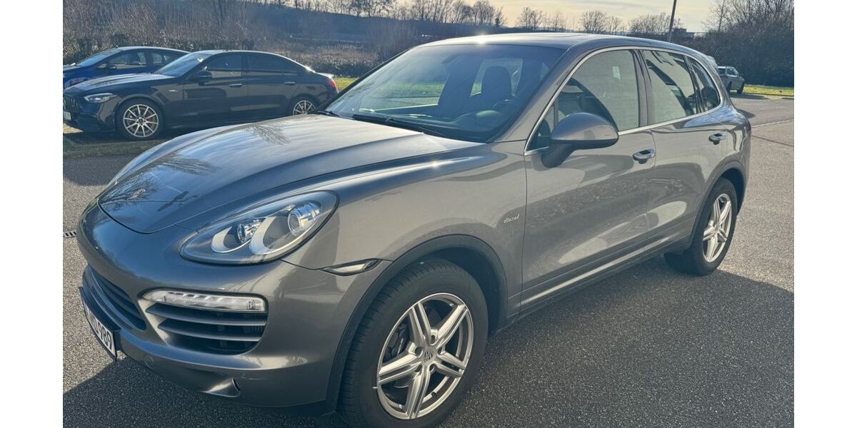 Porsche Cayenne 227.000 km 16.950 &euro; Karlsruhe 76185