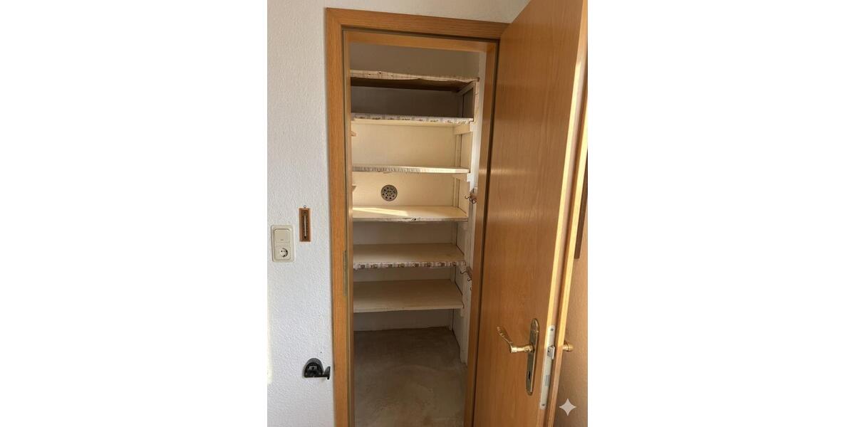 Doppelhaushälfte Probstzella - 7 Zimmer, 90 m&sup2;, 75.000&euro; | Angebot:27127861