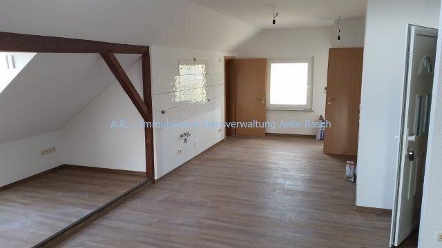 Dachgeschoßwohnung Bismark (Altmark) Badingen - 3 Zimmer, 82 m&sup2;, 560&euro; | Angebot:24846313