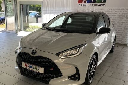 Toyota Yaris 76.000 km 19.490 € Passau - Grubweg 94034
