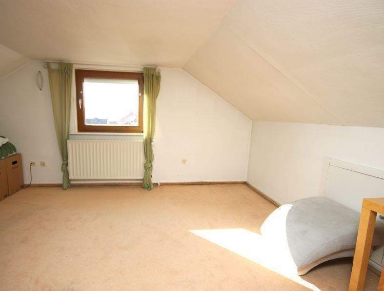 Einfamilienhaus Eschwege - 6 Zimmer, 130 m&sup2;, 249.000&euro; | Angebot:26410973