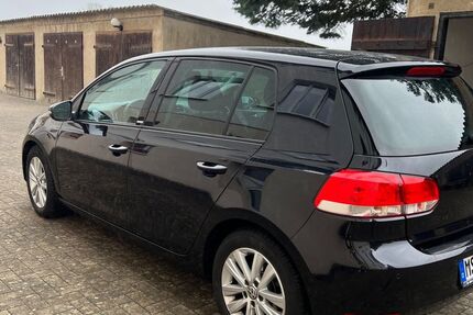 VW Golf 127.000 km 6.790 &euro; Neustrelitz 17235