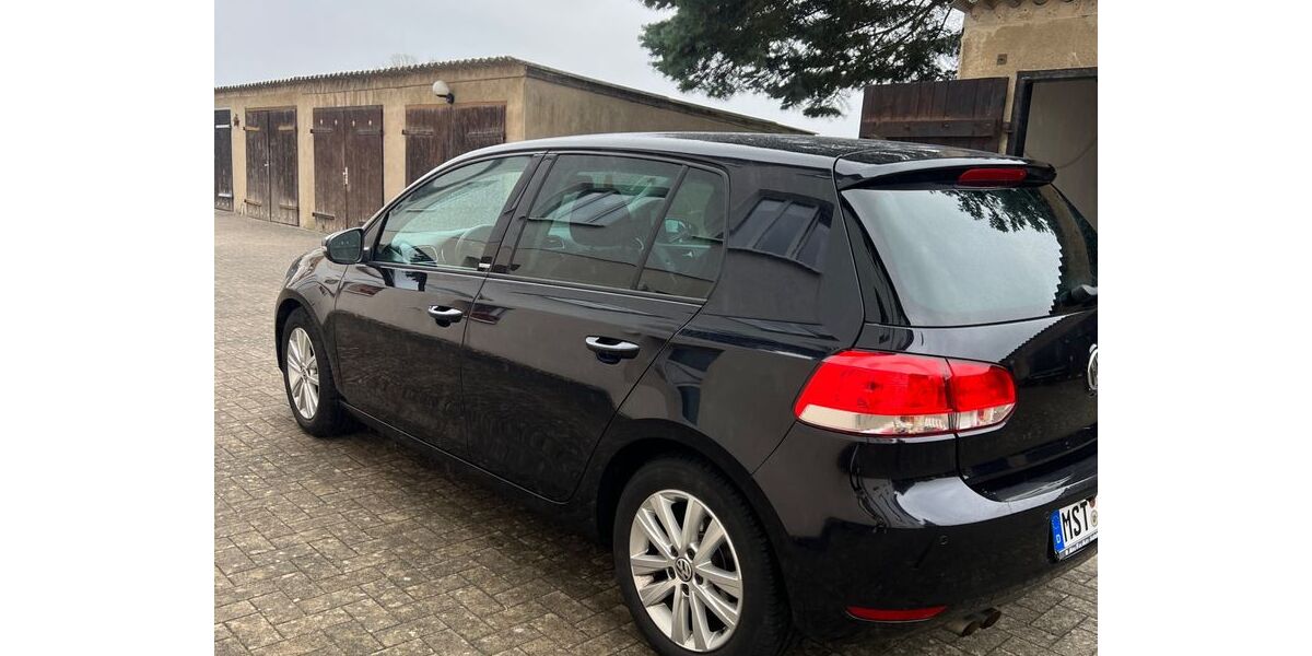 VW Golf 127.000 km 6.790 &euro; Neustrelitz 17235