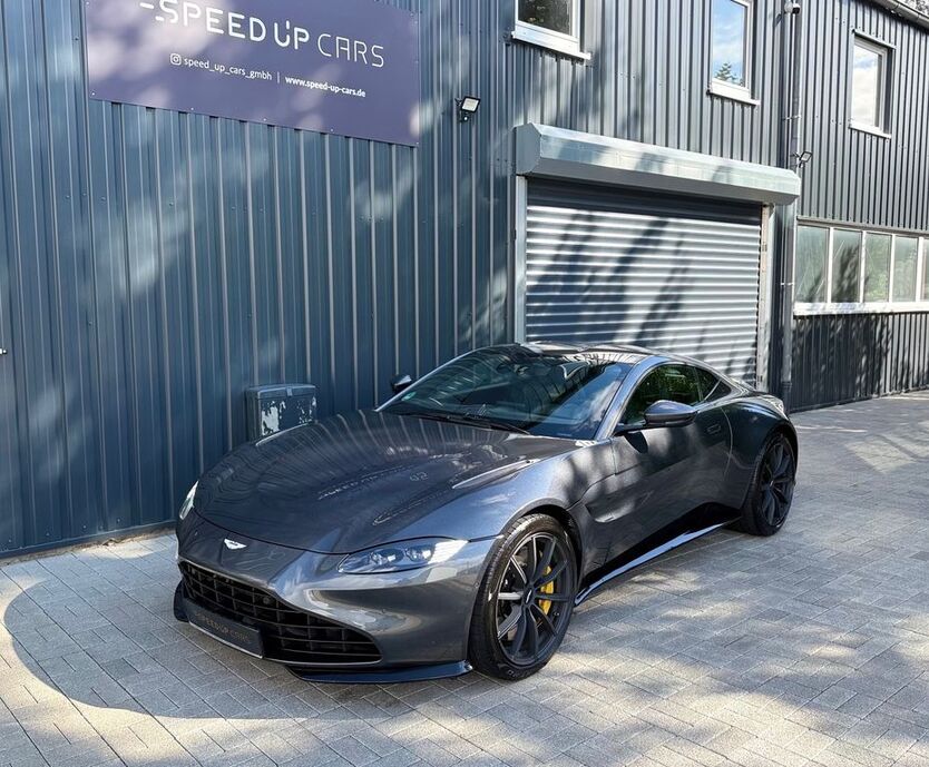 V8 Vantage