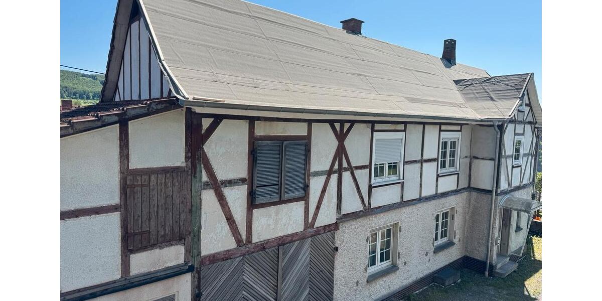 Einfamilienhaus Biedenkopf - 9 Zimmer, 151 m&sup2;, 105.000&euro; | Angebot:26891226