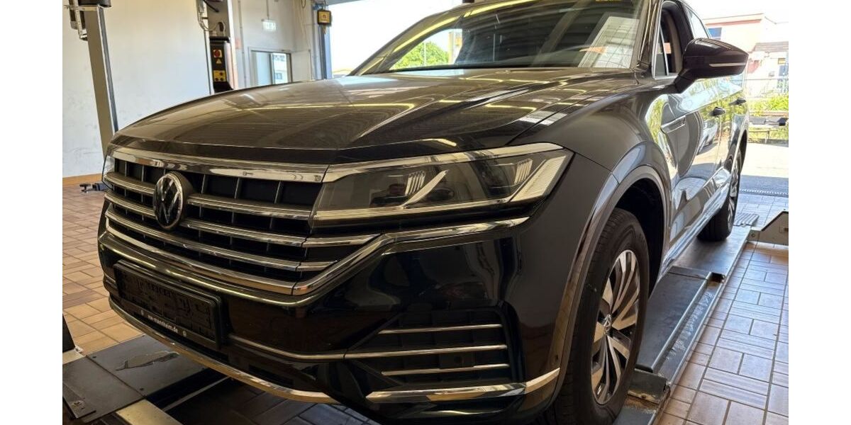 VW Touareg 104.930 km 40.890 € Braunschweig 38114