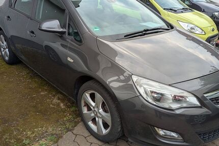 Opel Astra 107.600 km 4.250 &euro; Mülheim-Ruhr 45473