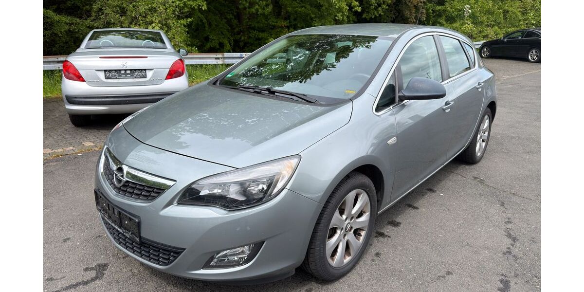 Opel Astra 199.999 km 3.999 &euro; Freudenberg 57258