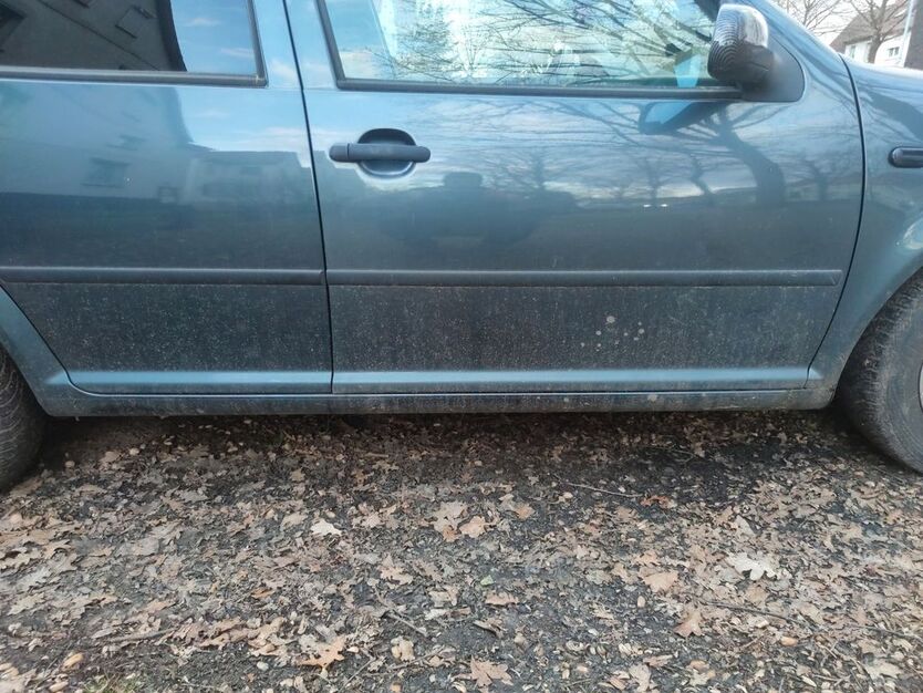 VW Bora 294.850 km 594 € Northeim 37154