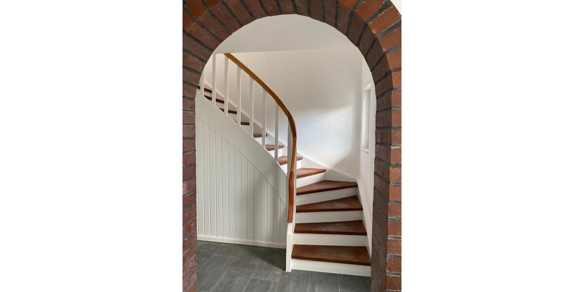 Einfamilienhaus Bergen - 5 Zimmer, 120 m&sup2;, 1.350&euro; | Angebot:26202206