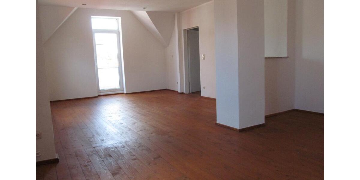 Etagenwohnung Preetz - 3 Zimmer, 96 m&sup2;, 938&euro; | Angebot:26517794