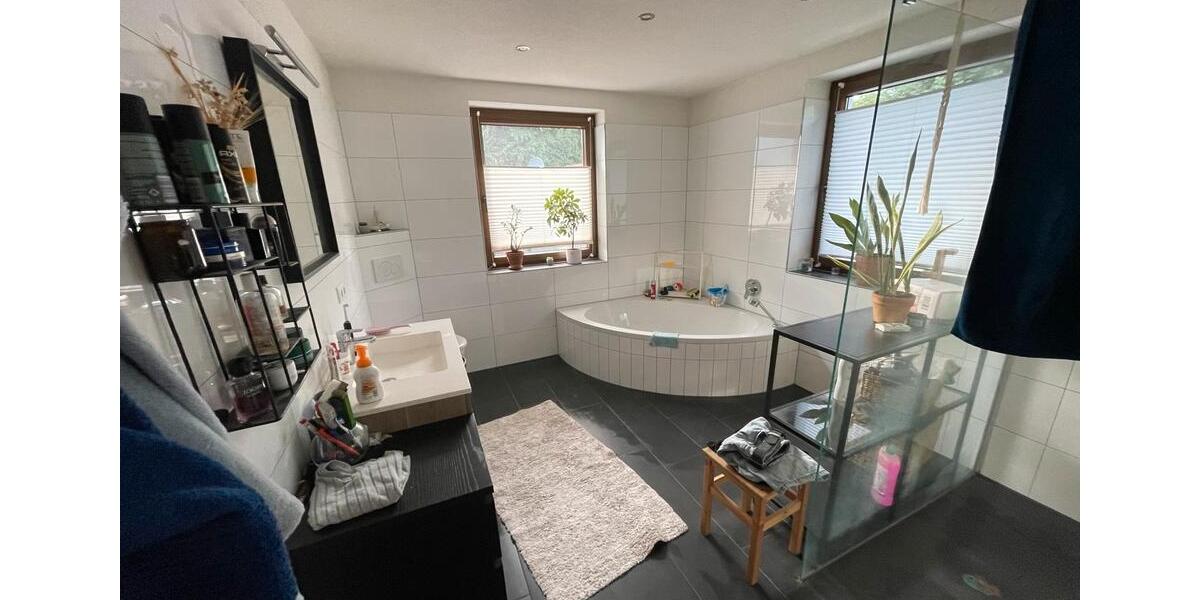 Einfamilienhaus Schmalkalden - 9 Zimmer, 170 m&sup2;, 350.000&euro; | Angebot:25452997