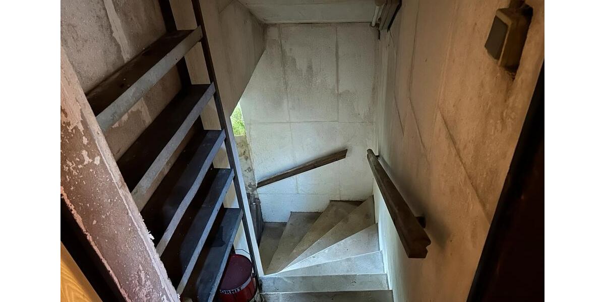 Einfamilienhaus Bischofswerda - 6 Zimmer, 120 m&sup2;, 100.000&euro; | Angebot:27190274