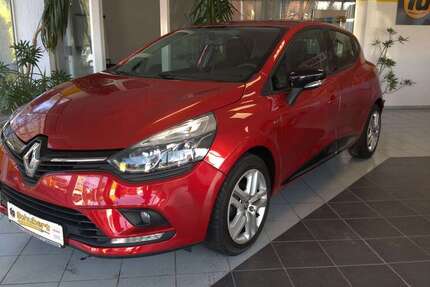 Renault Clio 21.962 km 10.999 &euro; Großschirma 09603