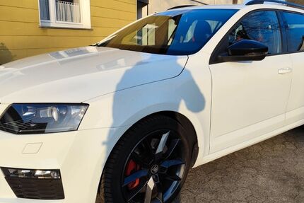 Skoda Octavia 193.000 km 9.900 &euro; Bad Salzuflen 32107