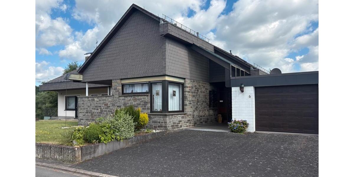 Einfamilienhaus Hillesheim - 8 Zimmer, 250 m&sup2;, 490.000&euro; | Angebot:26984224