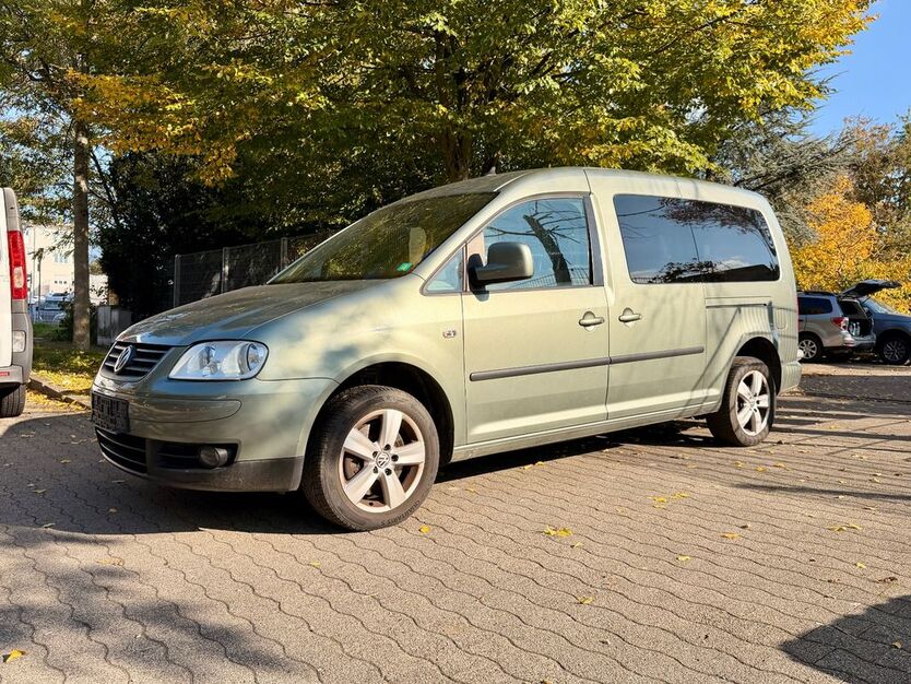 VW Caddy Maxi 209.985 km 6.700 € Freiburg 79108