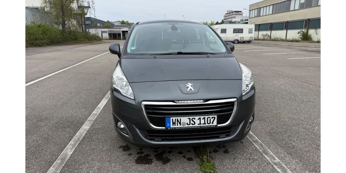 Peugeot 5008 200.000 km 5.290 &euro; Stuttgart 70178