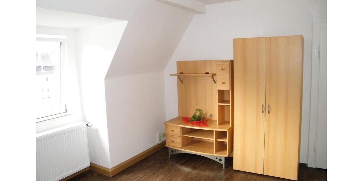 Etagenwohnung Selb - 1 Zimmer, 42 m&sup2;, 325&euro; | Angebot:25539733