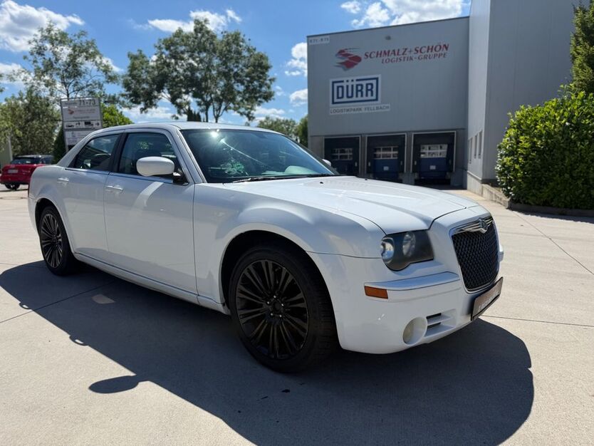 Chrysler 300 M 158.110 km 2.999 € Fellbach 70736