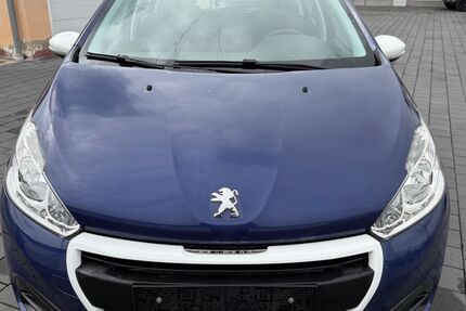 Peugeot 208 108.000 km 2.999 &euro; Rosenheim 83024