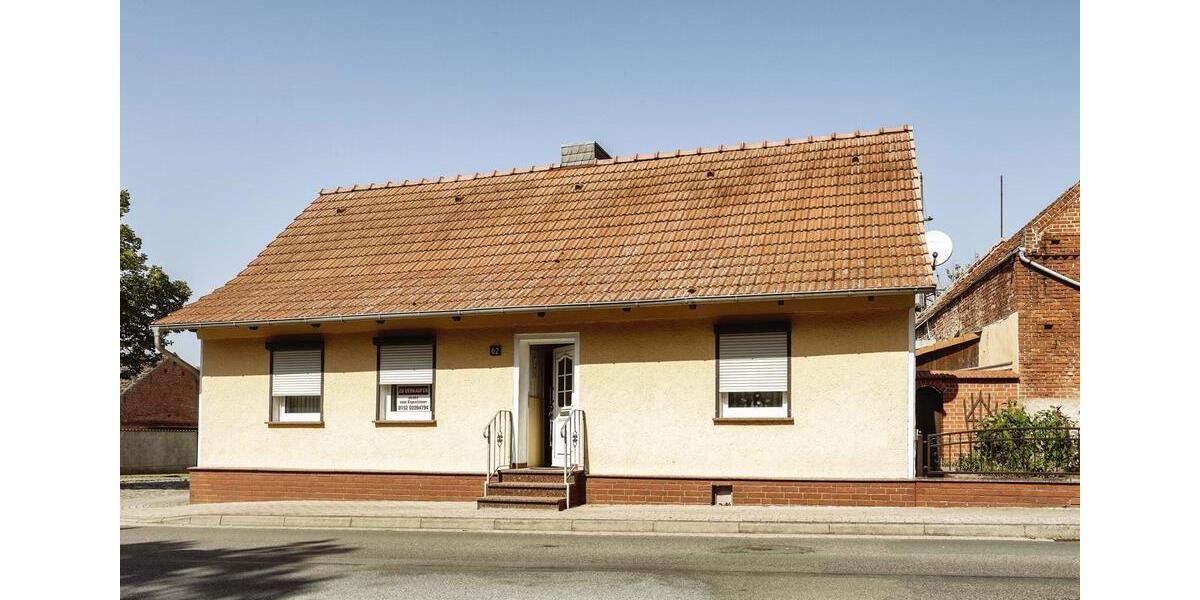 Einfamilienhaus Bismark (Altmark) - 4 Zimmer, 80 m&sup2;, 43.000&euro; | Angebot:25905660