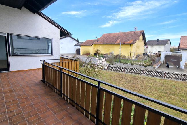 Einfamilienhaus Gemmingen - 6 Zimmer, 220 m&sup2;, 1.850&euro; | Angebot:25990741