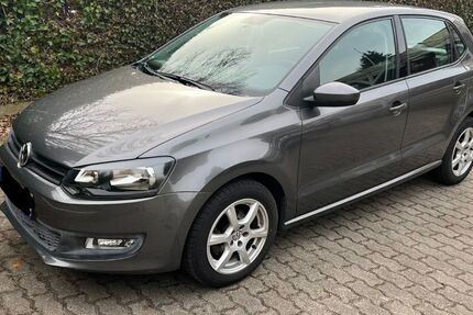 VW Polo 156.151 km 4.899 &euro; Halstenbek 25469