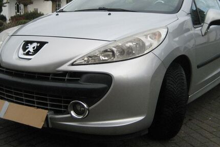 Peugeot 207 92.000 km 5.450 € Geilenkirchen 52511