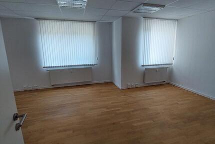 Wohnung Pirmasens - 7 Zimmer, 200 m&sup2;, 1.600&euro; | Angebot:26534981