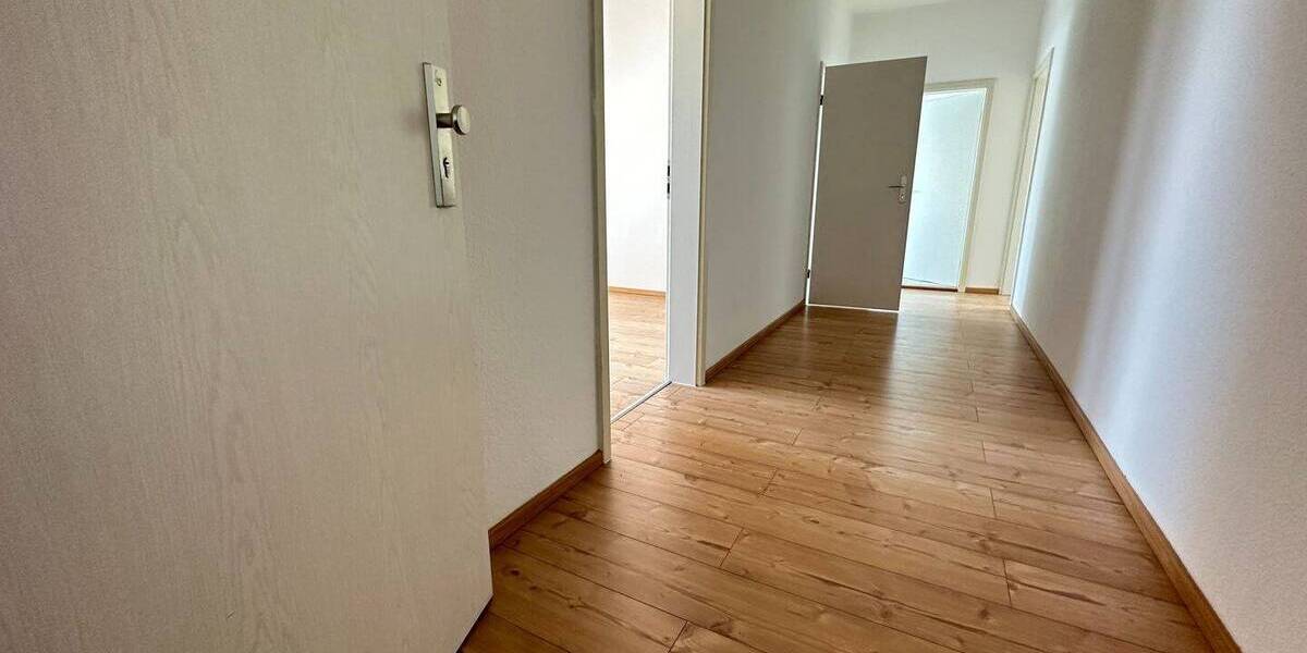 Zimmer Chemnitz Altendorf - 2 Zimmer, 64 m&sup2;, 325&euro; | Angebot:26027067
