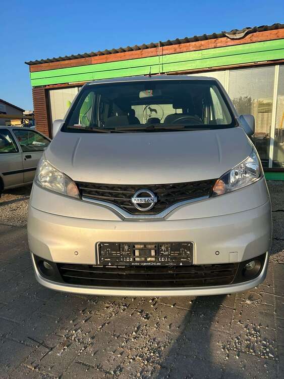NV200