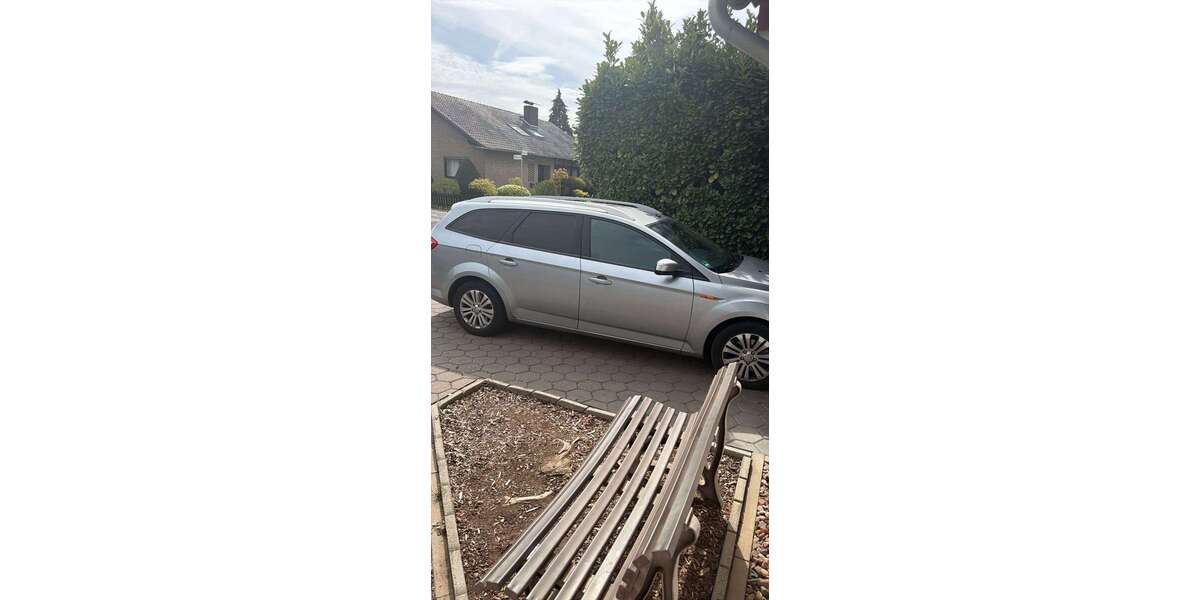 Ford Mondeo 150.000 km 4.250 &euro; minden 32423