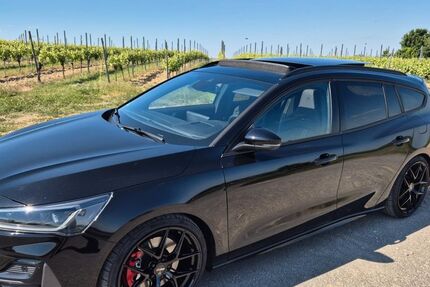 Ford Focus 28.000 km 34.900 &euro; Dalheim 55278