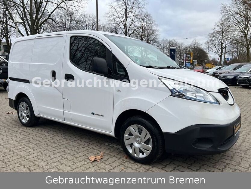 NV200