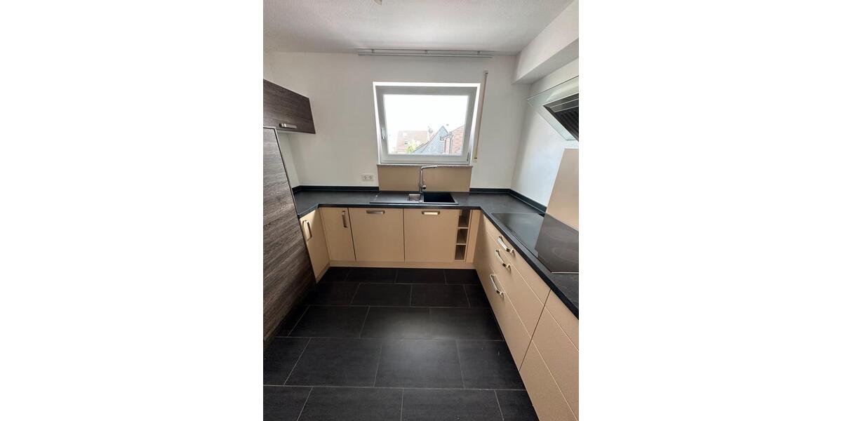 Dachgeschoßwohnung Holzgerlingen - 3.5 Zimmer, 103 m&sup2;, 1.700&euro; | Angebot:24785540