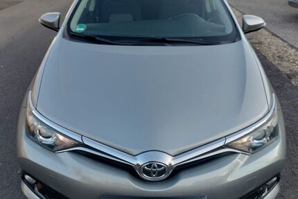 Toyota Auris 180.000 km 7.000 &euro; Erftstadt 50374
