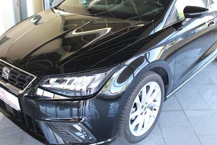 Seat Ibiza 13.571 km 17.222 € Wölfersheim 61200