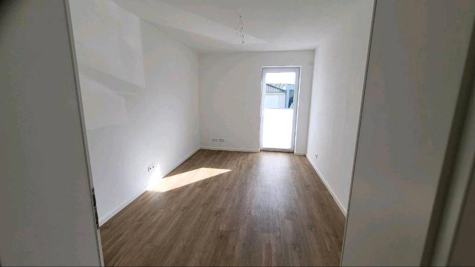 Terrassenwohnung Petersberg - 3 Zimmer, 126 m&sup2;, 1.500&euro; | Angebot:26091395