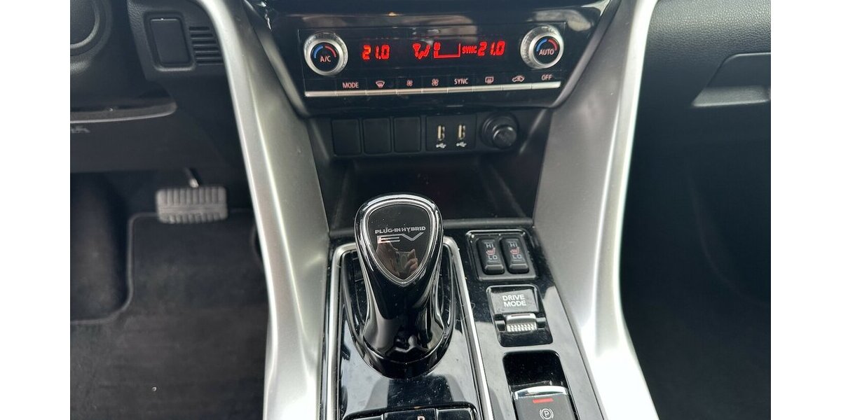 Mitsubishi Eclipse Cross Basis Hybrid 4WD 37.600 km 21.990 &euro; Donauwörth 86609