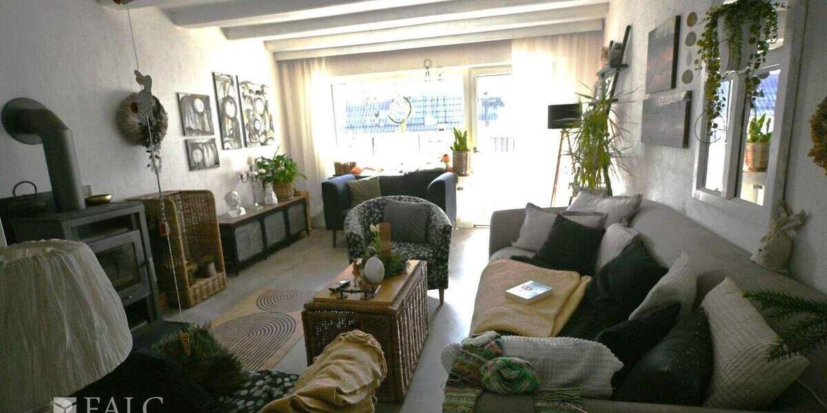 Reihenendhaus Hösbach - 6 Zimmer, 154 m&sup2;, 598.000&euro; | Angebot:25909262