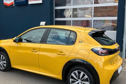 Peugeot 208 36.700 km 13.990 € Röbel Müritz OT Röbel 17207