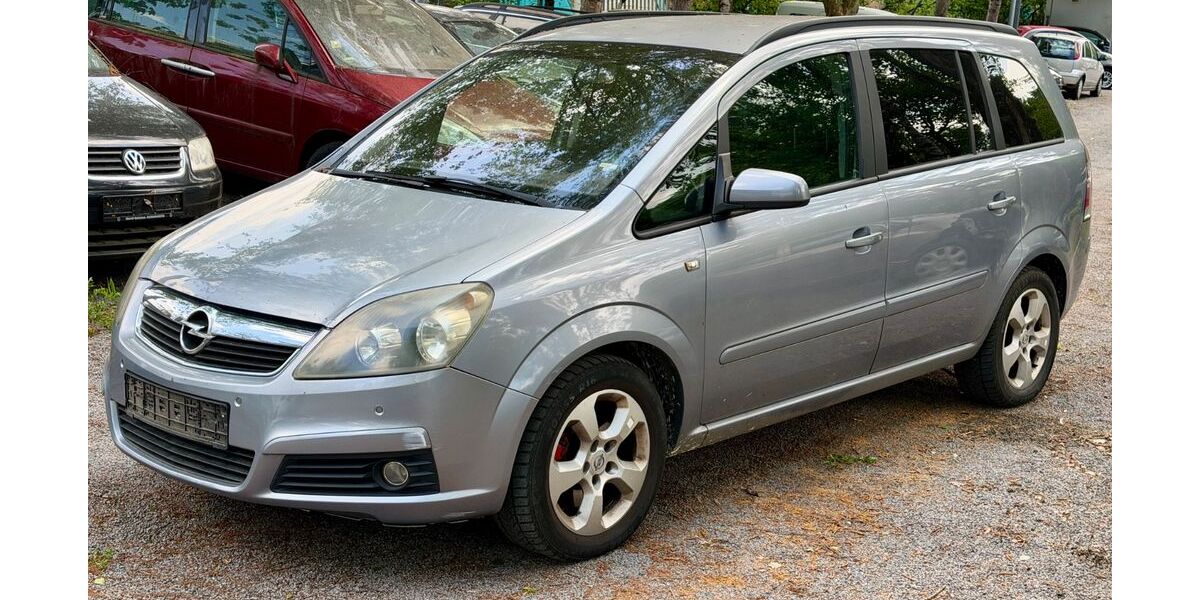 Opel Zafira 210.000 km 889 &euro; Stuttgart 70469