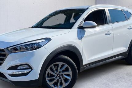 Hyundai TUCSON 120.500 km 14.570 € Weil am Rhein 79576