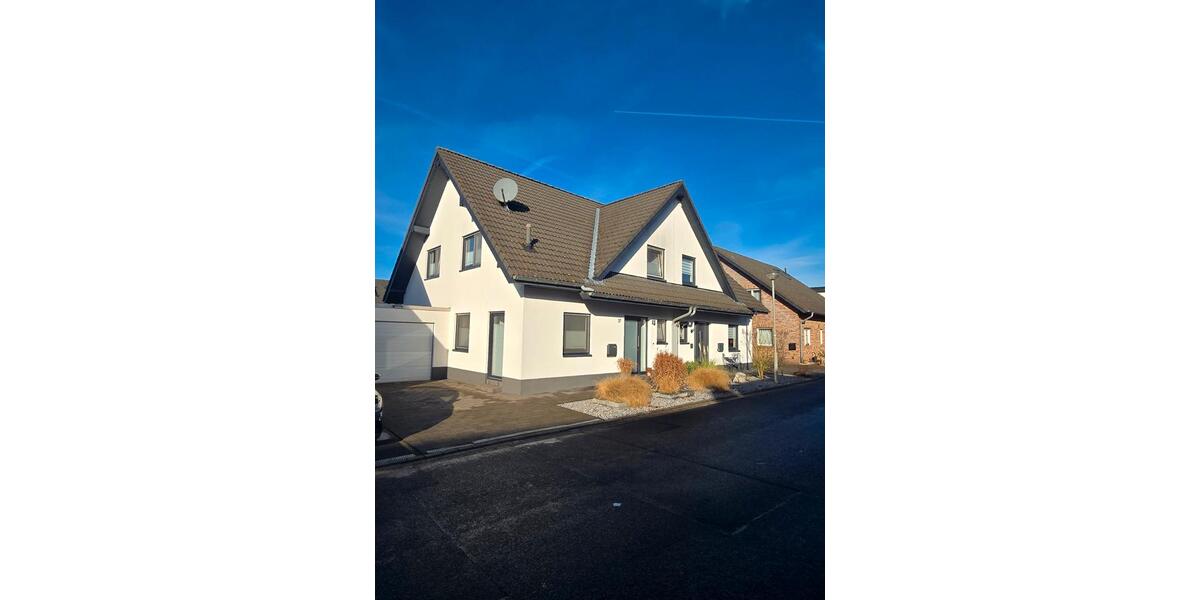 Doppelhaushälfte Emmerich am Rhein - 5 Zimmer, 113 m&sup2;, 349.999&euro; | Angebot:26415798