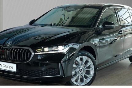 Skoda Superb 9.999 km 42.990 € Wiesbaden 65189