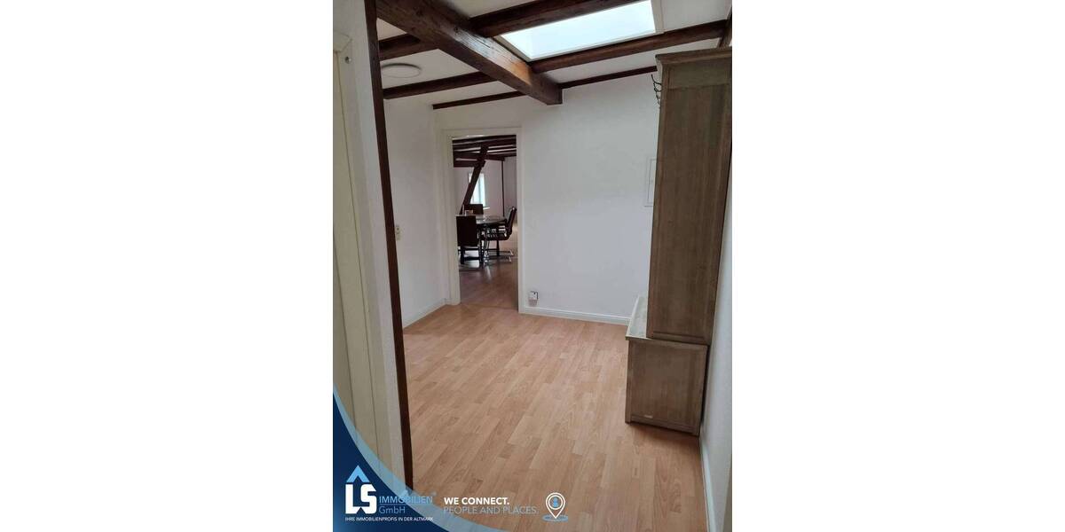 Etagenwohnung Stendal - 3 Zimmer, 106 m&sup2;, 850&euro; | Angebot:26875169