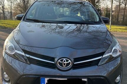 Toyota Verso 87.000 km 12.999 &euro; Aalen 73430